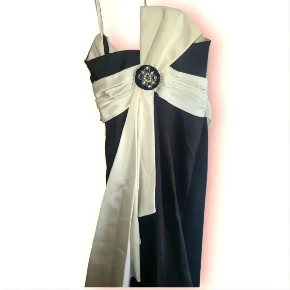 David's Bridal Gown Size 12 Floor length Strapless - Picture 6 of 14